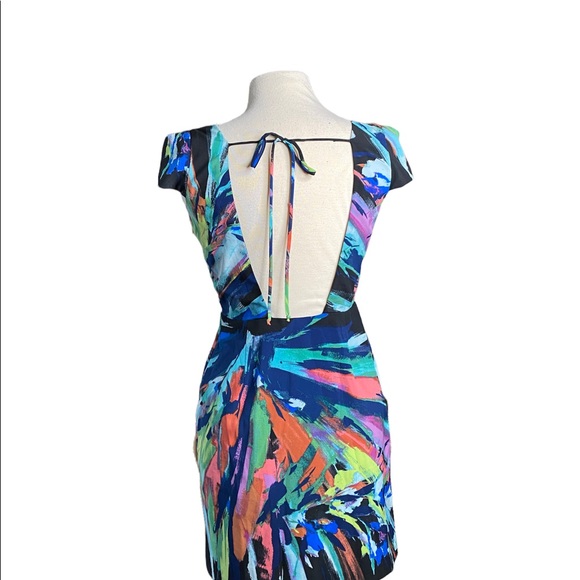 Maia bold colorful dress, cut out back, cap sleeves, side hidden zip size: 4 - Picture 3 of 12